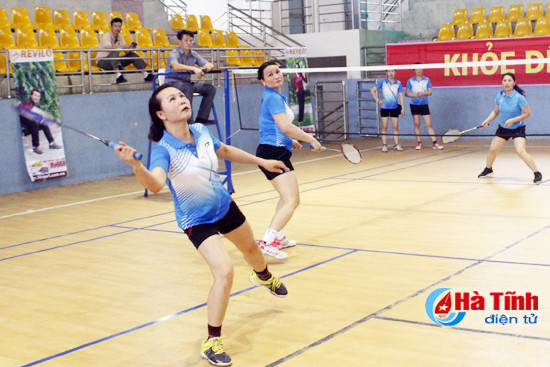 tp ha tinh nhat toan doan giai cau long toan tinh 2017