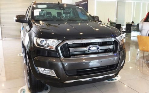 nguoi viet dang bat dau chuong xe ban tai hon la o to con