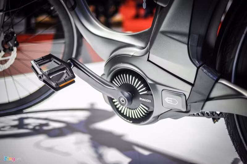 piaggio gioi thieu xe dap dien cao cap o viet nam
