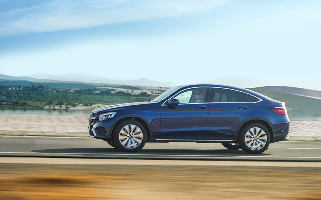 chi tiet mercedes glc coupe gia gan 2 9 ty dong