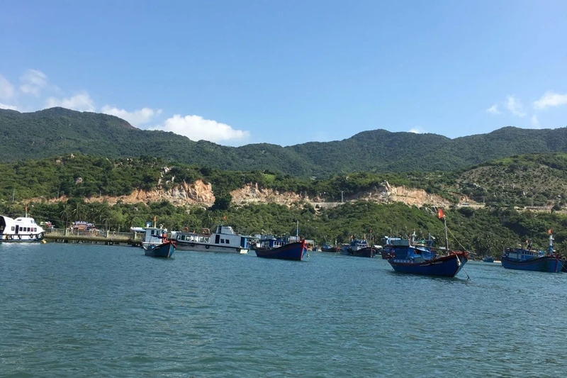 thoa suc tung tang voi nang gio o phan rang thap cham