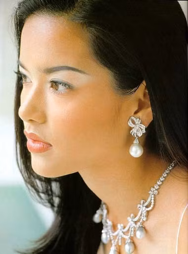 2. Piyada AkkaraseneeNickname: Aom. Ngày sinh: 17/7/1975. Tham gia phim "Scheming", "Sweet heart chocolate", "Love you everyday", "Tears of heaven", "To conquer the sun"…