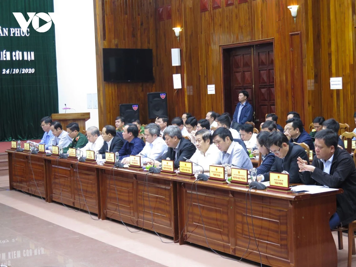 Thủ tướng làm việc với 5 tỉnh miền Trung: Hà Tĩnh tập trung cao khắc phục hậu quả lũ lụt