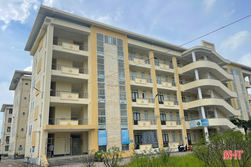 Khuôn viên ký túc xá của Trường Cao đẳng Y tế Hà Tĩnh. bqbht_br_z7044751163315-d4c1dae7c0c34f95b55ef21e285aa907.jpg