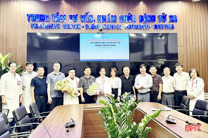 Hà Tĩnh đã hợp tác với Bệnh viện Đại học Y Hà Nội luân phiên đưa các bác sỹ về thăm khám và hỗ trợ chuyên môn tại các đơn vị y tế tuyến huyện. bqbht_br_anh-tet-7a.jpg
