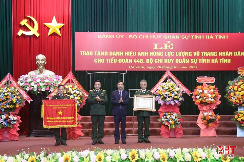 Tiểu đoàn 44B nhận danh hiệu Anh hùng LLVT nhân dân vì “Đã có thành tích đặc biệt xuất sắc trong cuộc kháng chiến chống Mỹ cứu nước”. Ảnh tư liệu. bqbht_br_106d1113456t57920l0.jpg