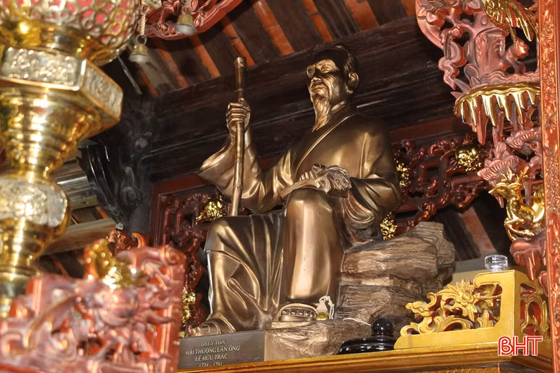 Hải Thượng Lãn Ông Lê Hữu Trác - đại danh y, nhà văn hóa lớn của dân tộc.