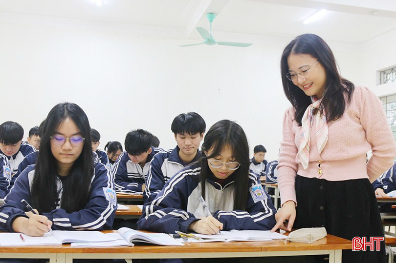 Stödet från skolan och lärarna hjälpte eleverna i klass 12A1 att få självförtroende och modigt försöka sig på IELTS-proven. bqbht_br_z7317140371139-82758c4b8eecfe12cbbbbe49b5c5ae5c.jpg