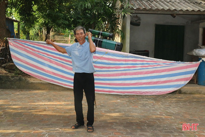  anh-ong-phan-van-hoa-gan-bo-voi-canh-dieu-tu-thuo-tho-au-6945.jpg