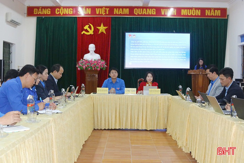 Điểm cầu trực tiếp từ cơ quan Tỉnh Đoàn. bqbht_br_z5982666334258-28db68ffc4f3403655b1ac9d63a01062.jpg