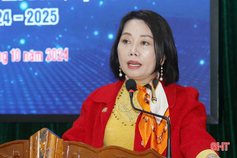 Phó Giám đốc Sở GD&ĐT Nguyễn Thị Nhung Quyên phát biểu tại hội nghị. bqbht_br_z5982666491043-c61d2cc929b3227ed887e1d18130ef06.jpg