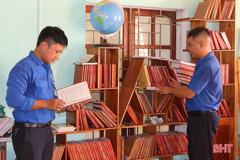 Đoàn viên thanh niên thị trấn Phố Châu tích cực học tập, nỗ lực xây dựng quê hương. ảnh 2.JPG