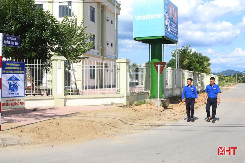 Con đường mang tên người lão thành cách mạng Trần Chí Tín được UBND thị trấn Phố Châu tổ chức đặt tên vào đầu tháng 8/2024. ảnh 1 (4).JPG