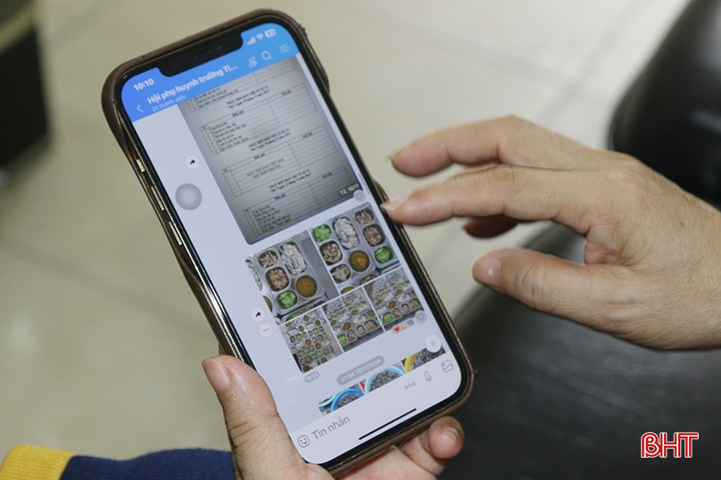Hình ảnh thực đơn, thực phẩm, quy trình chế biến, bữa ăn... thường xuyên được Trường Tiểu học Nam Hà cập nhật trên nhóm Zalo. bqbht_br_z6057013850299-7eb0e1e41aebf9b40b3605c155bf3019.jpg