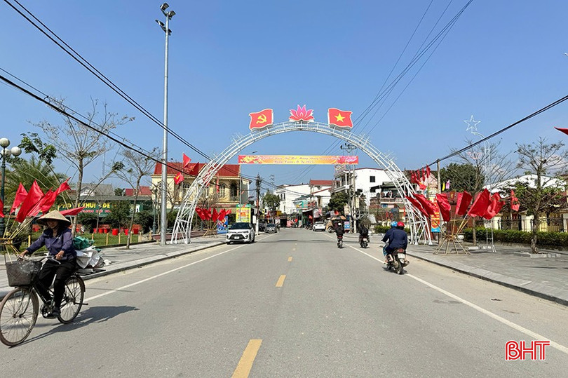Xuân mới, cán bộ và người dân thị trấn Phố Châu sẽ tiếp tục nỗ lực vượt qua khó khăn để xây dựng quê hương ngày càng giàu đẹp, văn minh. bqbht_br_z6261909416932-ce2e8d832958b05e2c12463aa98db9c4.jpg
