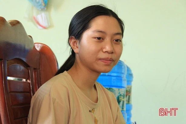 Cô gái Hà Tĩnh hiến tạng mẹ cứu người: “Phải học tốt để có tương lai”