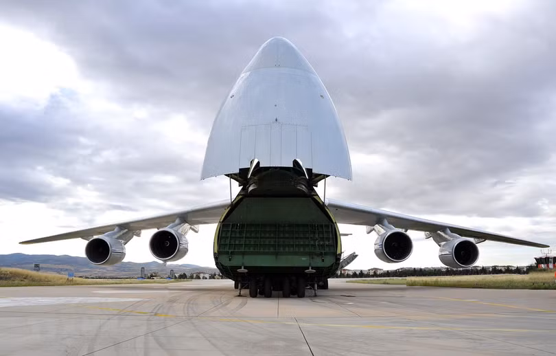 Thế giới ngày qua: Mỹ bắt đầu chiến dịch truy quét người nhập cư