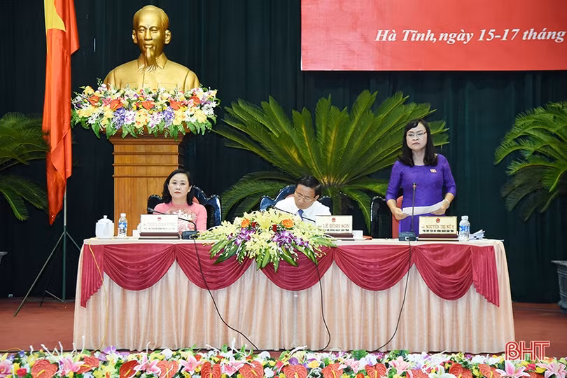 HĐND tỉnh nghe các tờ trình, đề án và trả lời kiến nghị của cử tri gửi đến kỳ họp