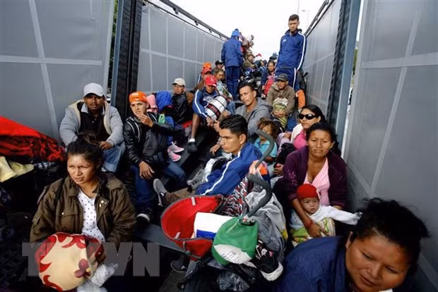 Thế giới ngày qua: Thủ tướng Thái Lan từ chức người đứng đầu chính quyền quân sự