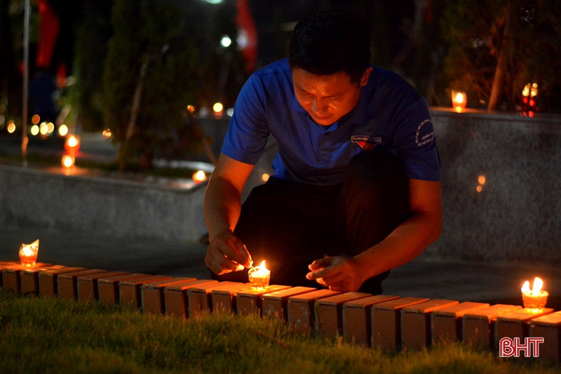 1.070 ngọn nến tri ân các anh hùng liệt sỹ ở TX Kỳ Anh