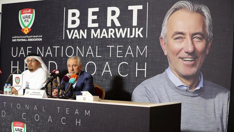 Cựu HLV ĐT Hà Lan Bert Van Marwijk chính là thuyền trưởng UAE lúc này. Ảnh: Getty UAE - đối thủ của tuyển Việt Nam tại vòng loại World Cup mạnh cỡ nào?