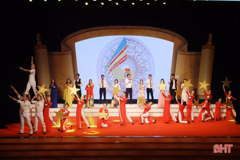 Nâng cao chất lượng nguồn nhân lực, đổi mới phương thức hoạt động Công đoàn Hà Tĩnh