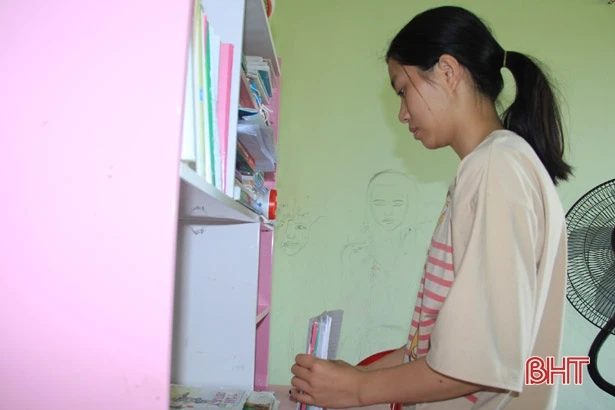 Cô gái Hà Tĩnh hiến tạng mẹ cứu người: “Phải học tốt để có tương lai”