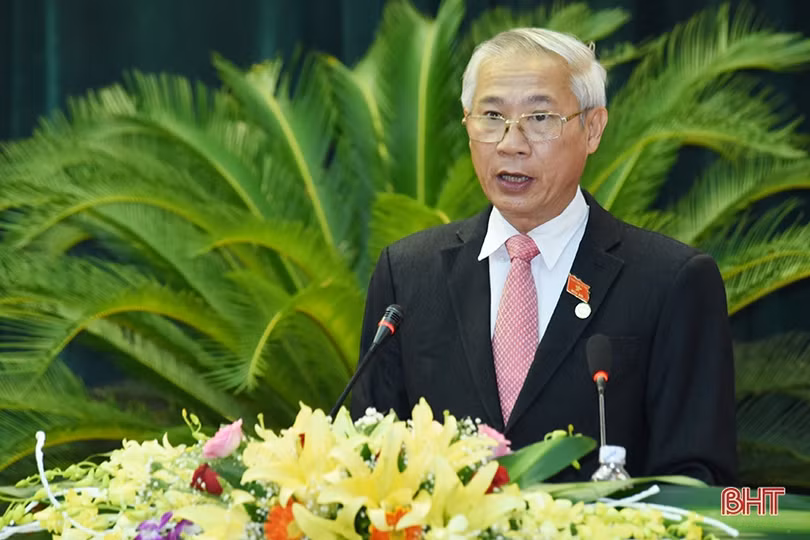 HĐND tỉnh nghe các tờ trình, đề án và trả lời kiến nghị của cử tri gửi đến kỳ họp