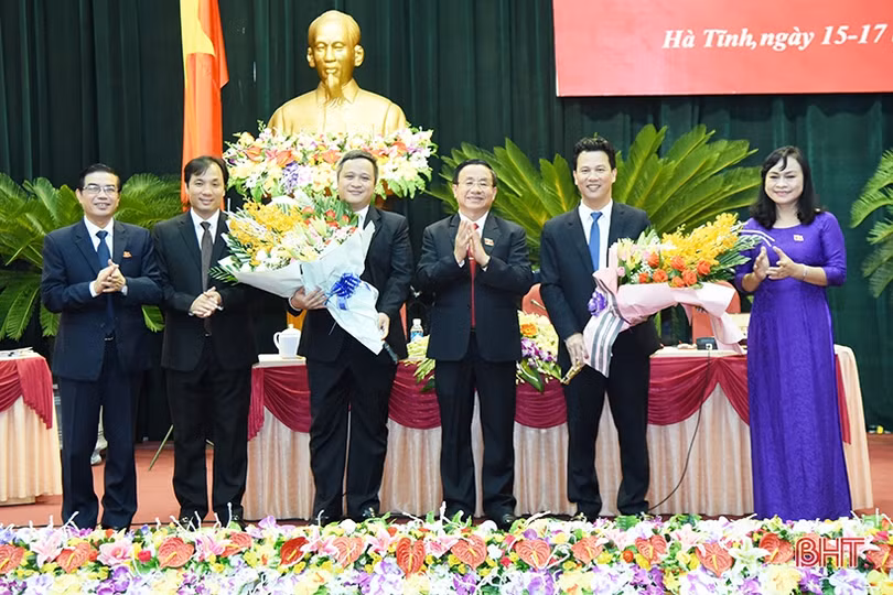 Ông Trần Tiến Hưng được bầu giữ chức Chủ tịch UBND tỉnh Hà Tĩnh