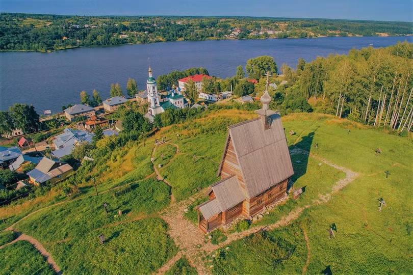 Cảnh làng quê Nga đẹp như tranh vẽ bên dòng Volga - Baltic