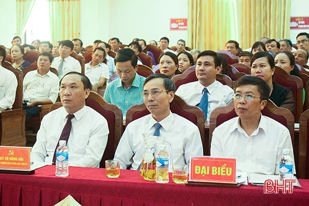 Lộc Hà vinh danh 11 tập thể và 16 cá nhân trong thực hiện Chỉ thị 05