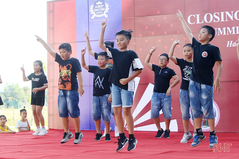 Học sinh Trường Albert Einstein trải nghiệm hè với nhiều bài học bổ ích