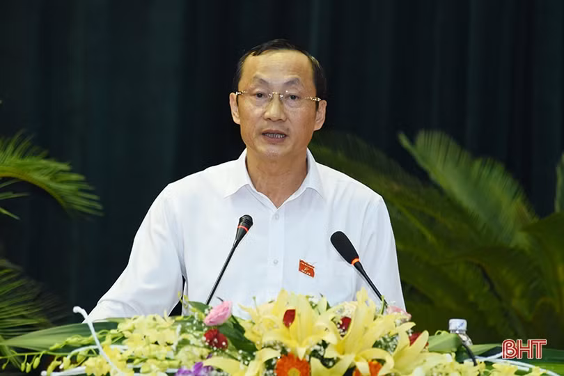 HĐND tỉnh nghe các tờ trình, đề án và trả lời kiến nghị của cử tri gửi đến kỳ họp