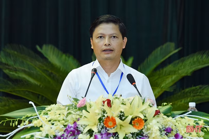 Chất vấn Giám đốc Sở Công thương: Đại biểu “xoay” về chất lượng xăng dầu, hệ thống nước thải cụm công nghiệp