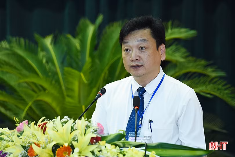 Phiên chất vấn: Giám đốc Sở TN-MT Hồ Huy Thành đăng đàn trả lời đầu tiên