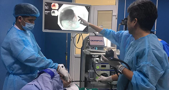 Bệnh viện K dùng robot phẫu thuật, xạ trị ung thư ảnh 1 Bệnh viện K dùng robot phẫu thuật, xạ trị ung thư