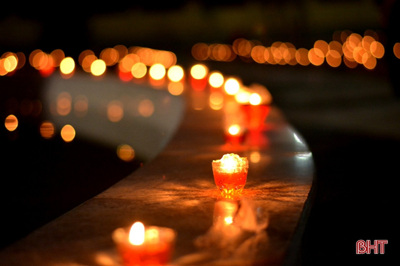 1.070 ngọn nến tri ân các anh hùng liệt sỹ ở TX Kỳ Anh