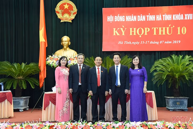 Ông Trần Tiến Hưng được bầu giữ chức Chủ tịch UBND tỉnh Hà Tĩnh