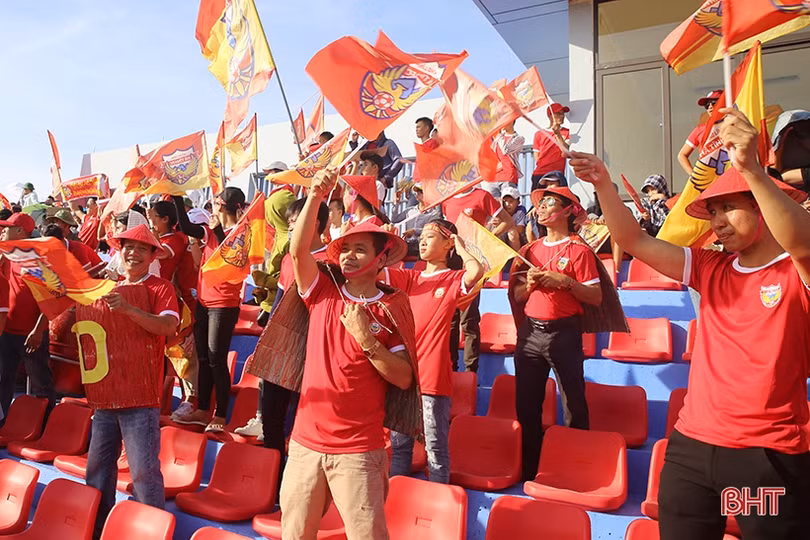 Cần điều kiện gì để thành hội viên Hội Cổ động viên bóng đá Hà Tĩnh? ảnh 1 Cần điều kiện gì để thành hội viên Hội Cổ động viên bóng đá Hà Tĩnh?