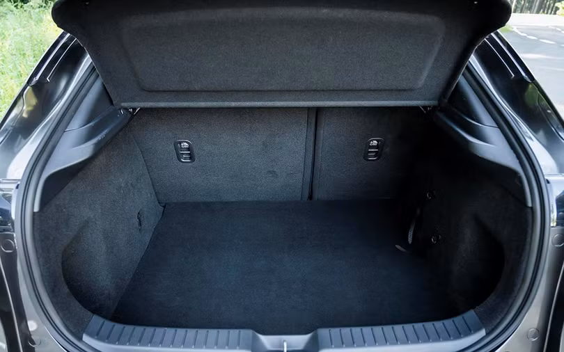 Mazda CX-30 ra mắt, ngoại hình giống CX-5 nhưng nhỏ hơn