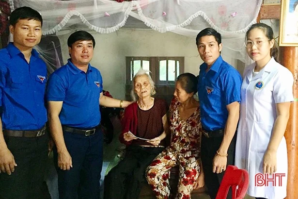 Phụng dưỡng Mẹ Việt Nam anh hùng là hạnh phúc của chúng con