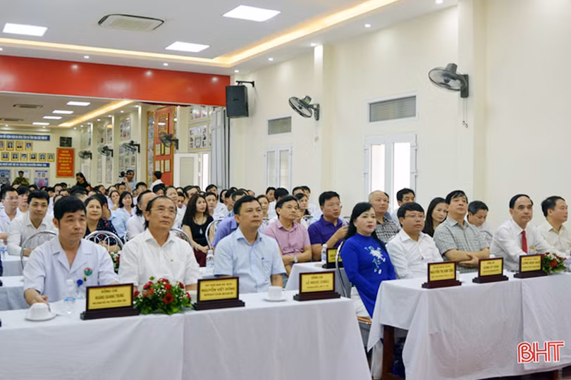 Khai trương đơn vị tim mạch can thiệp đầu tiên tại Hà Tĩnh
