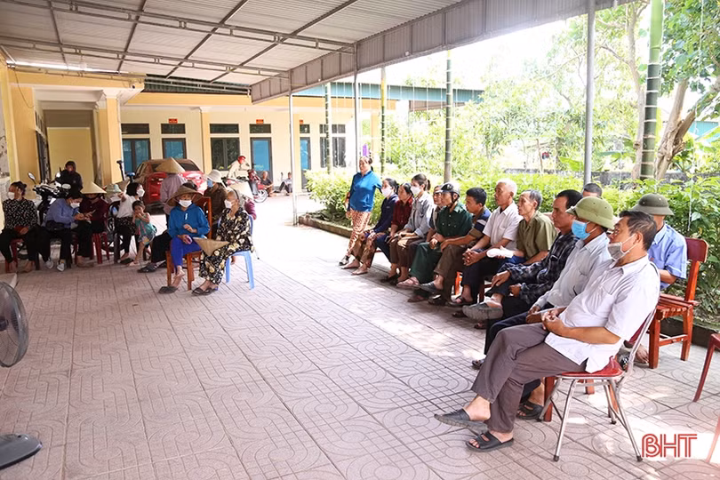 Xuyên lễ cấp căn cước công dân, định danh điện tử ở Hà Tĩnh