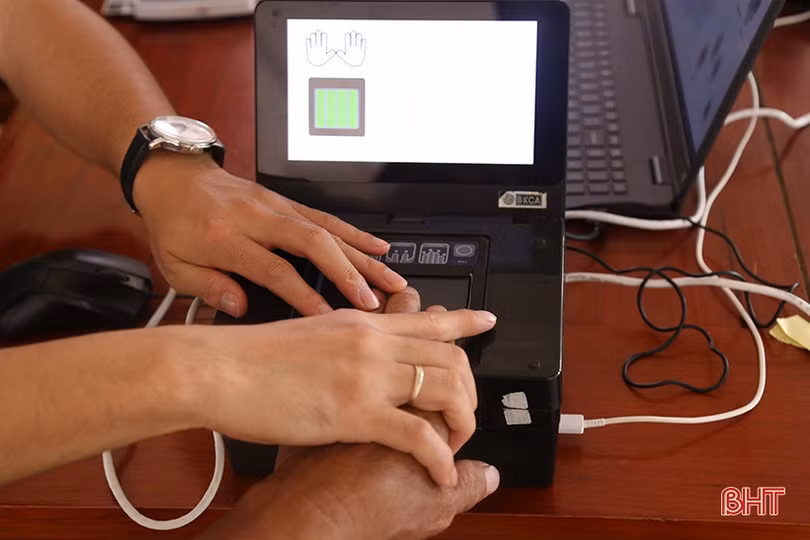 Xuyên lễ cấp căn cước công dân, định danh điện tử ở Hà Tĩnh