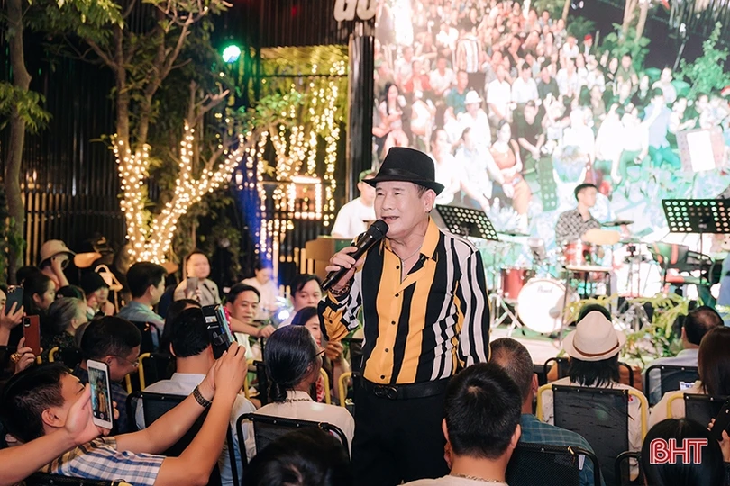 Ấn tượng đêm nhạc “Quê mẹ ân tình” ở Nghi Xuân