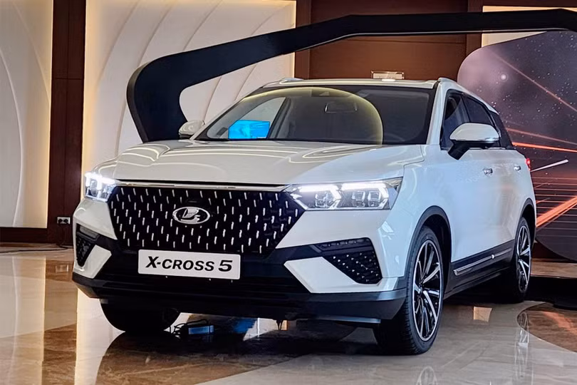 Ô tô Nga thi nhau “nhái” xe Trung Quốc