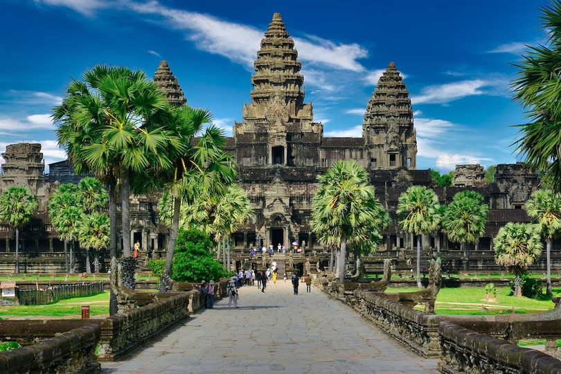 Du lịch Campuchia thu hút nhiều du khách nhờ sức ảnh hưởng từ SEA Games 32. Ảnh: Paul Szewczyk/Unsplash Kinh nghiệm du lịch Campuchia dịp SEA Games 32