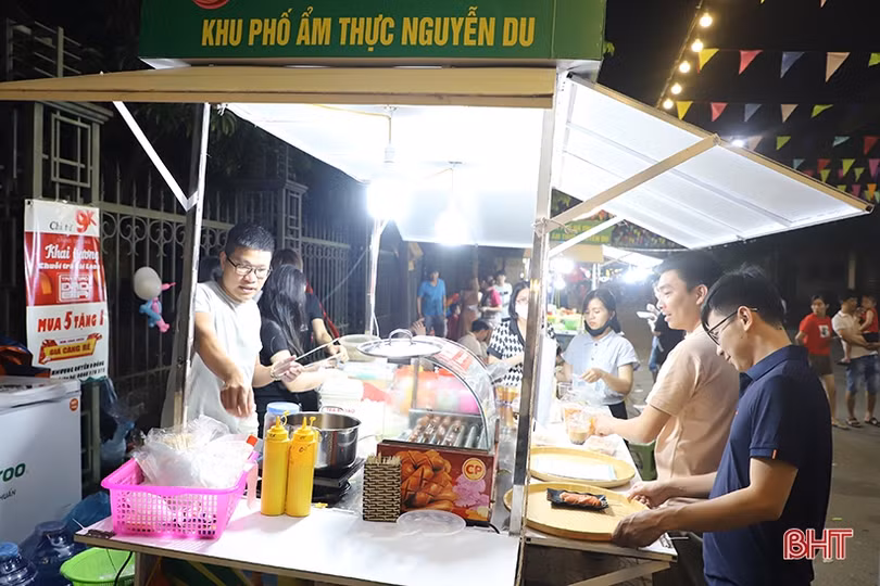 Hiệu ứng tốt từ khu phố ẩm thực đầu tiên của Hà Tĩnh