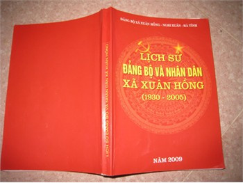 Bìa cuốn sách "Lịch sử Đảng bộ và nhân dân Xuân Hồng".