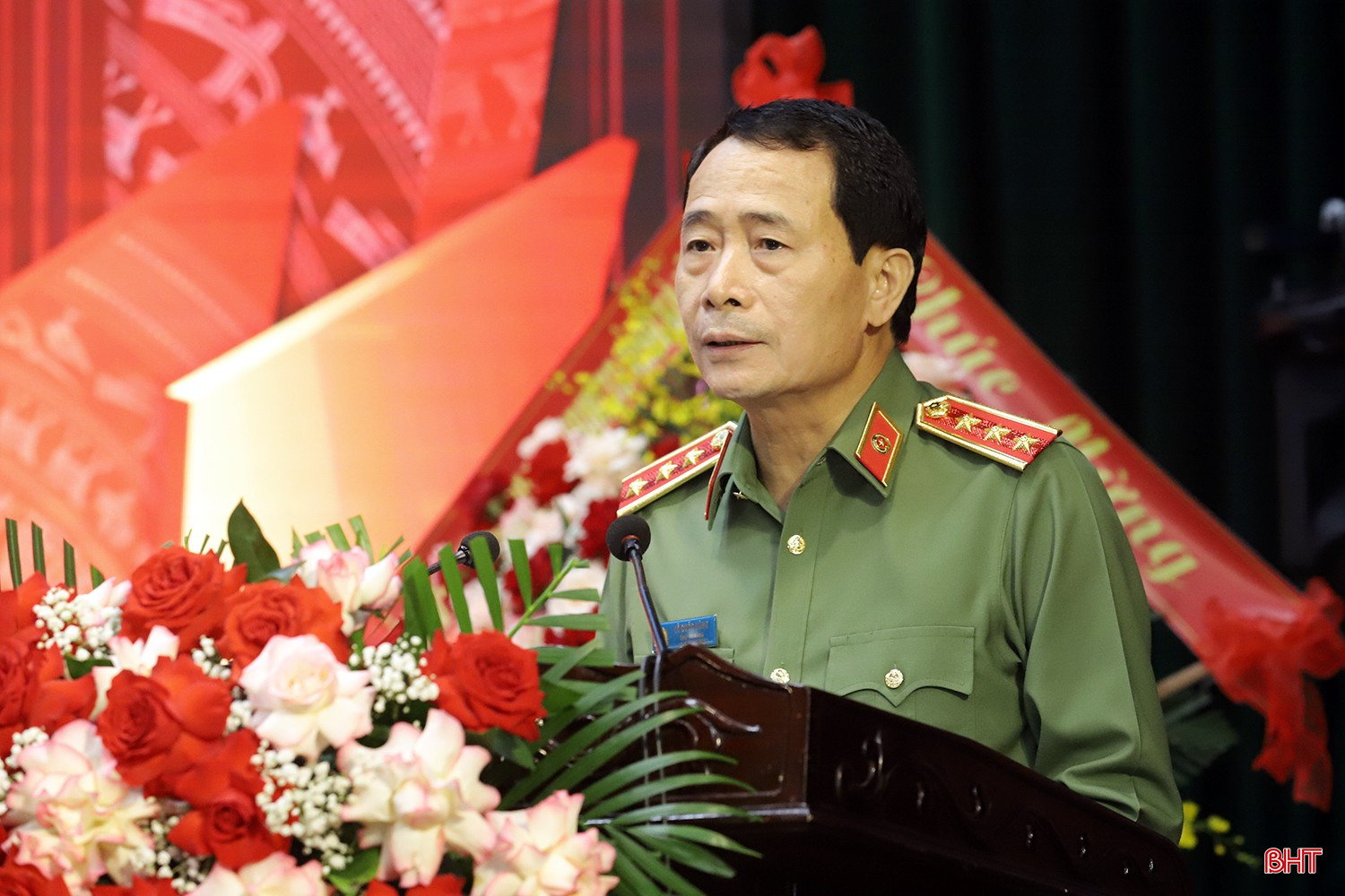 Thượng tướng Lê Quốc Hùng - Thứ trưởng Bộ Công an phát biểu tại đại hội. bqbht_br_dai-hoi-cong-an-tinh-5.jpg